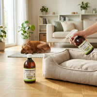 ANIBIO Umgebungs-Spray wird auf Hundebett oder Decke angewendet und dient zur Behandlung der Tierumgebung
