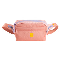 oolly Wolf Alpha 360 Hüfttasche aus recyceltem RPET. Mit Leckerli-Fach, Kotbeutelspender, Handyfach und reflektierenden Details für Hundespaziergänge.Pink