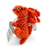 Handgefertigtes Baumwollspielzeug ‚Eike‘ für Hunde, ca. 15 cm lang, aus ungiftig gefärbter Baumwolle, mit zerfransten Fäden für spielerische Zahnpflege, unterstützt Tierschutz durch Spende