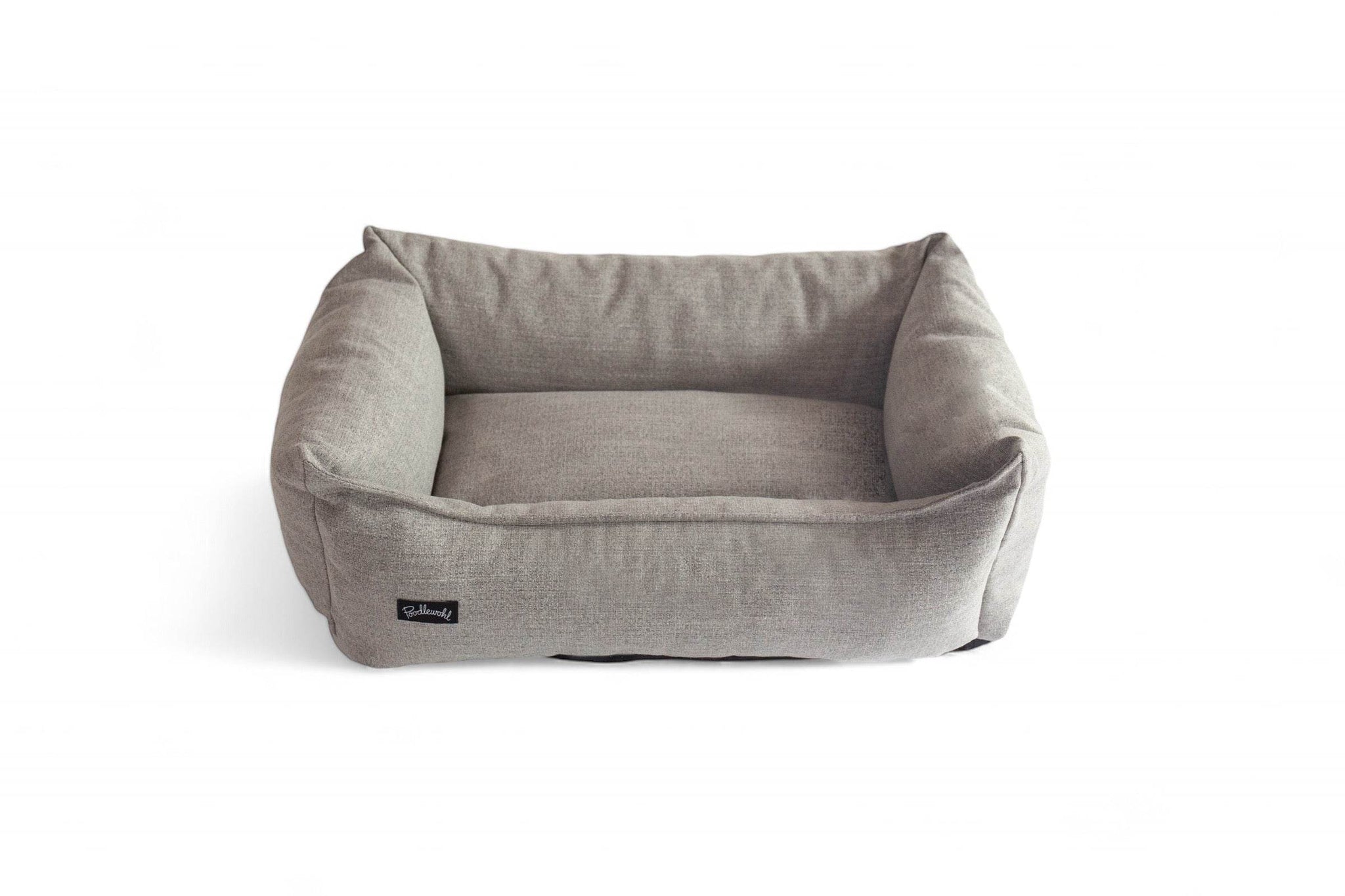 Farbe grey, nachhaltiges Hundebett mit abnehmbarem und waschbarem Bezug, das aus recyceltem Textil gefertigt wurde.