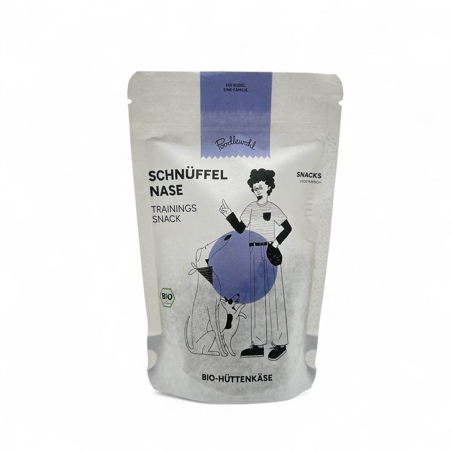 „Poodlewohl vegetarischer Hundesnack mit Beschriftungen: Mit Hüttenkäse für Eiweiß und wenig Fett, Haferflocken für Energie, Leinpressekuchen für Verdauung und Fell, nachhaltige, kompostierbare Verpackung.“